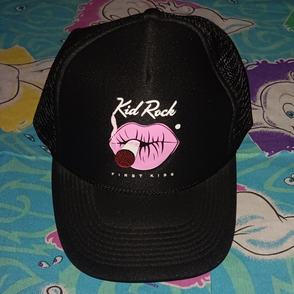 Vintage Black Hat with Pink Lips Graphic